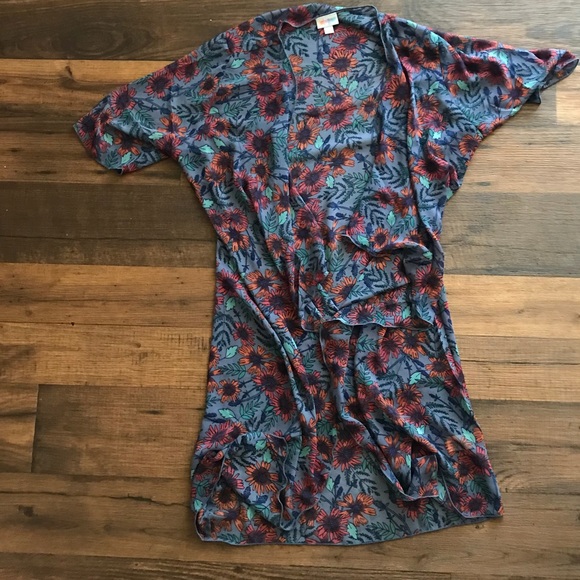 LuLaRoe Accessories - LULAROE Shirley cover up